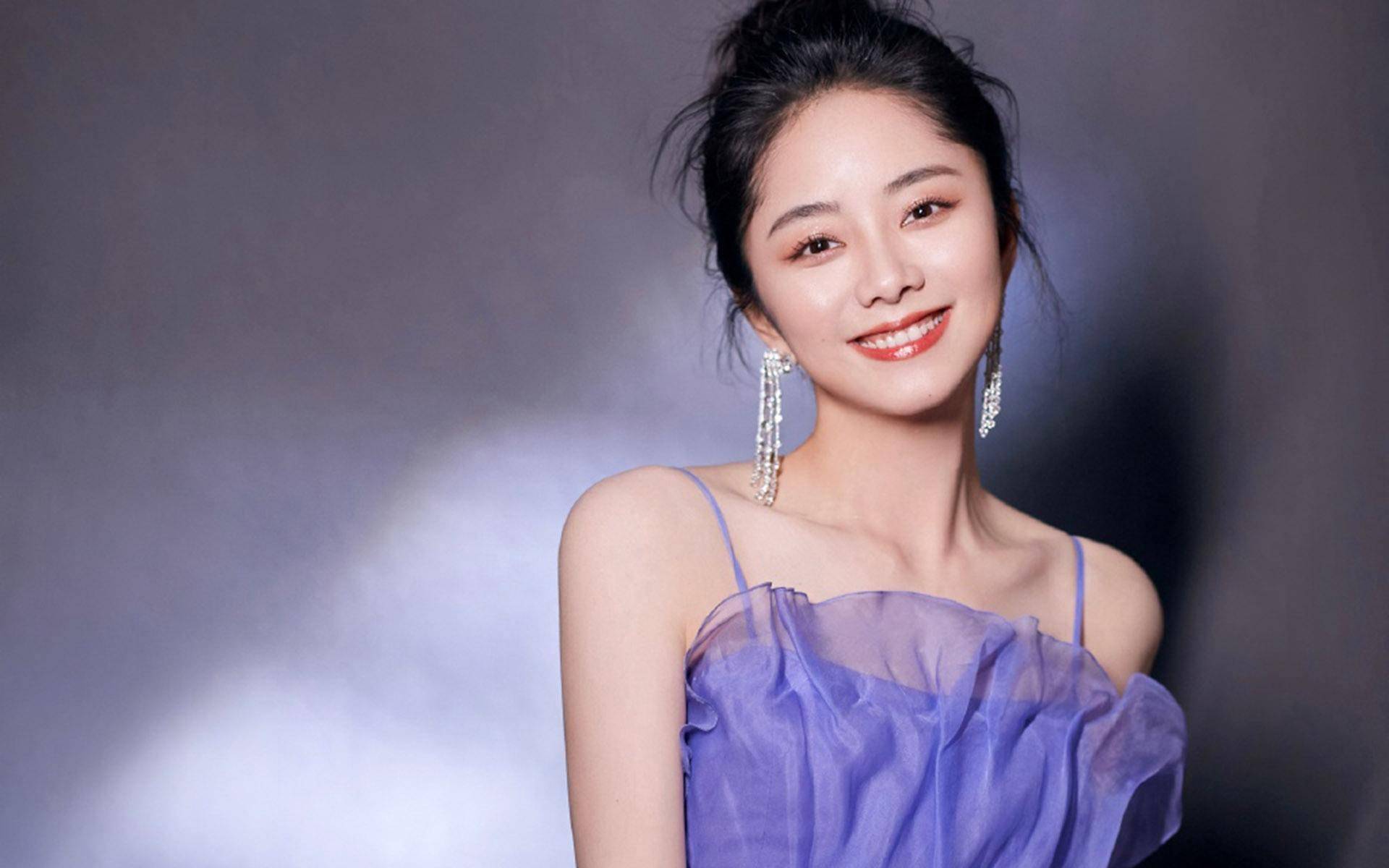 原创娱乐点评肖战谭松韵罗晋朱正廷杨颖贾乃亮