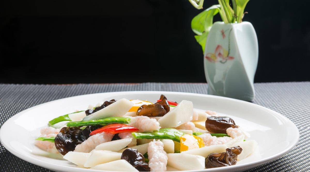 淮山木耳荷兰豆炒肉,低脂又营养,快手家常菜,健脾养胃的美食_山药