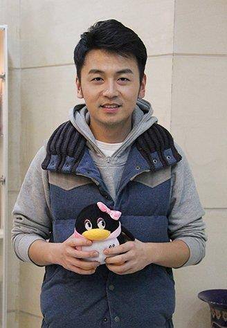 圈内零绯闻的男明星,靳东低调结婚,雷佳音拍戏无数,白敬亭直男_黄子韬