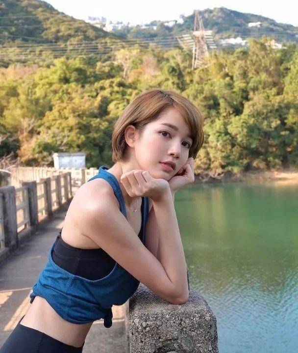 tvb清纯女神正式离巢,四月份曾被飞出新剧,曾演《金宵大厦2》_苏皓