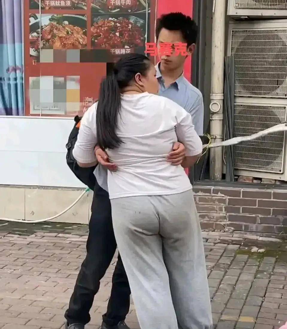 小刚网上谈了个女友,百里赴约见面后却想跑 你会网恋吗?