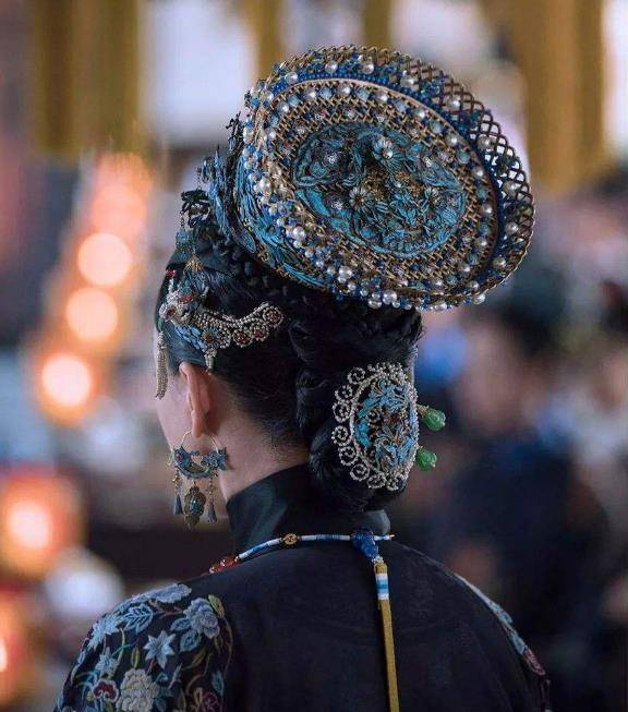 那些曾经出现在电视剧中的后妃首饰_清朝_金约_朝冠