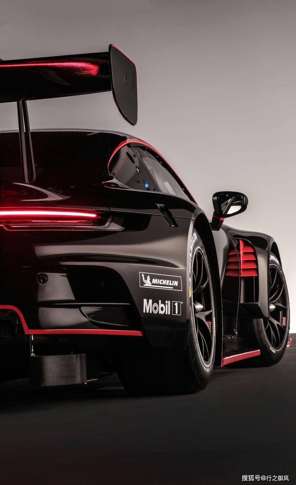 赛道小王子:保时捷推出911 gt3r赛车_搜狐汽车_搜狐网