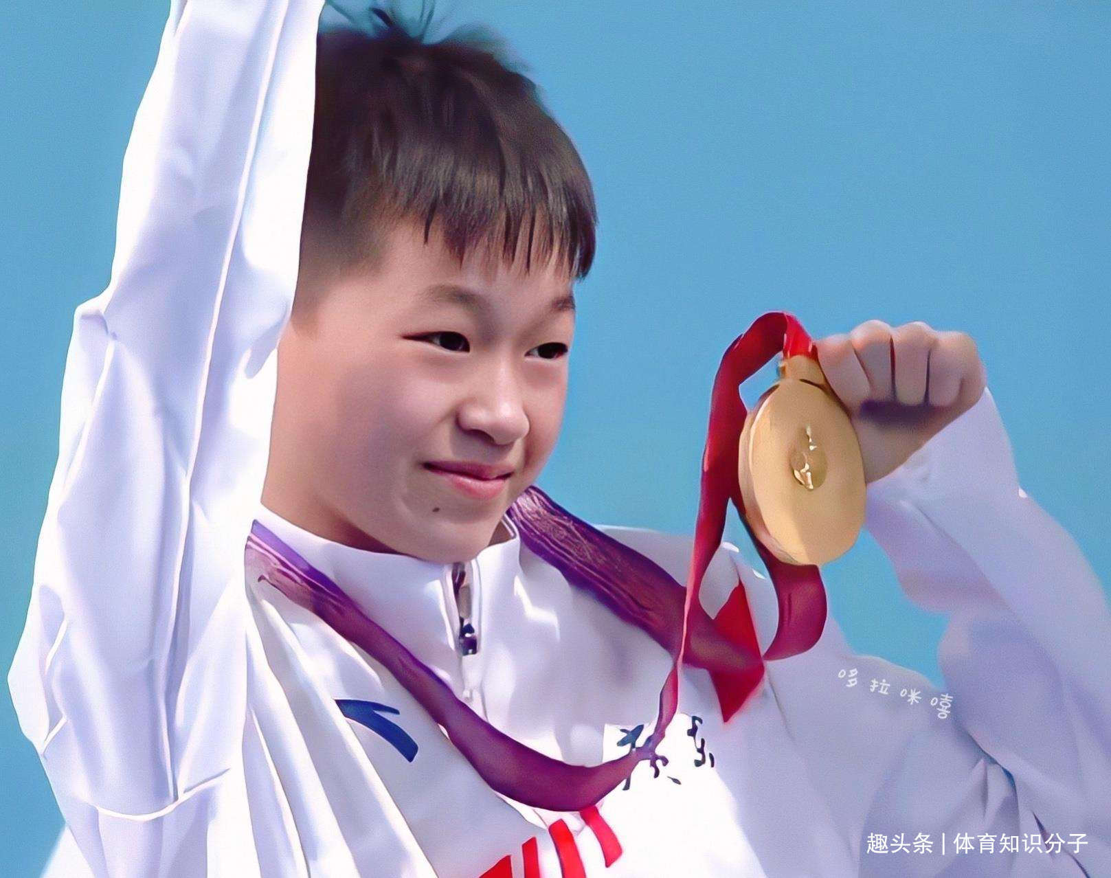 14岁中国天才小将跳水图片