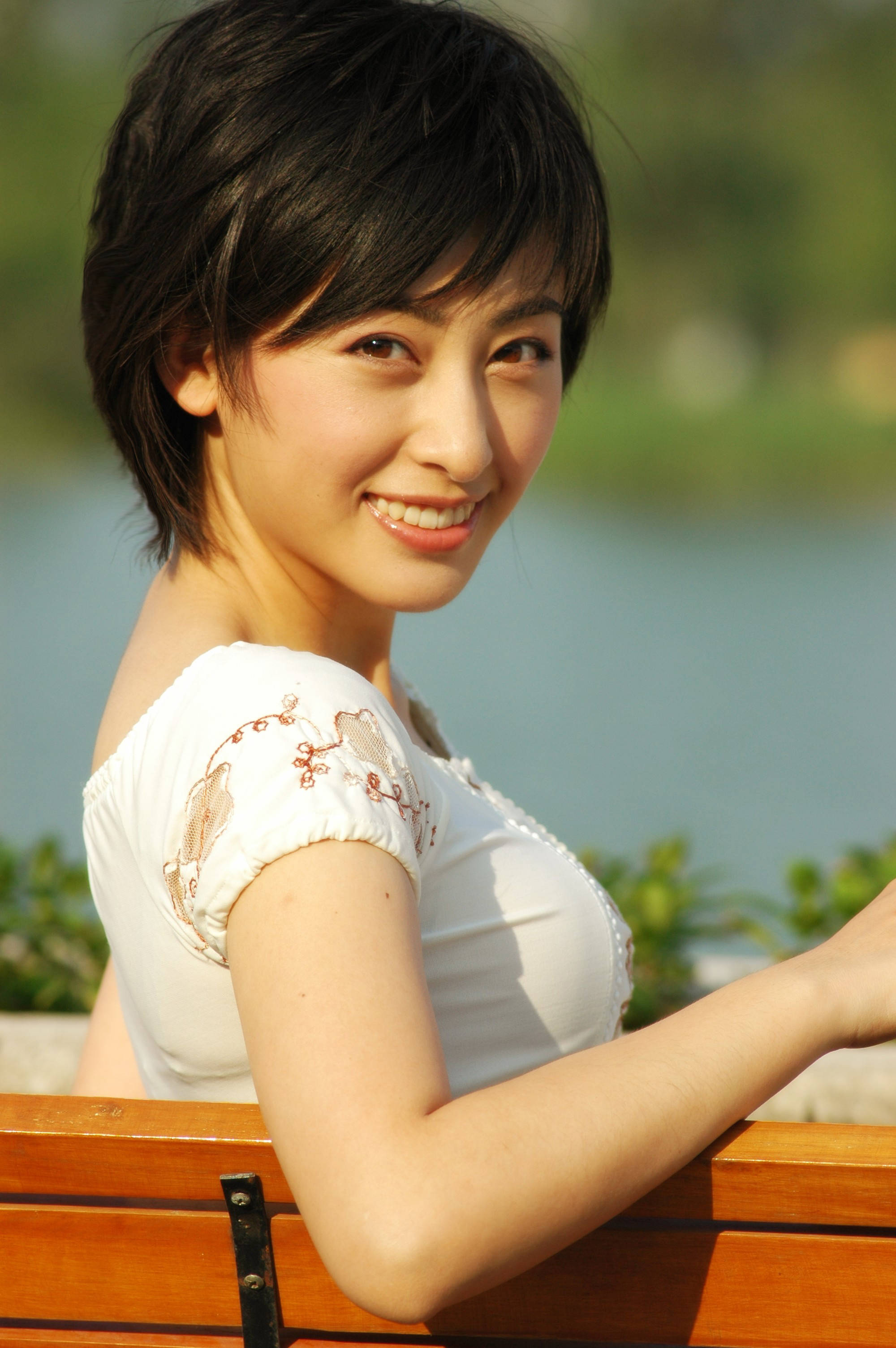 16岁恋上张铁林,28岁嫁大23岁的李子雄,王雅琦有"恋父情结"?