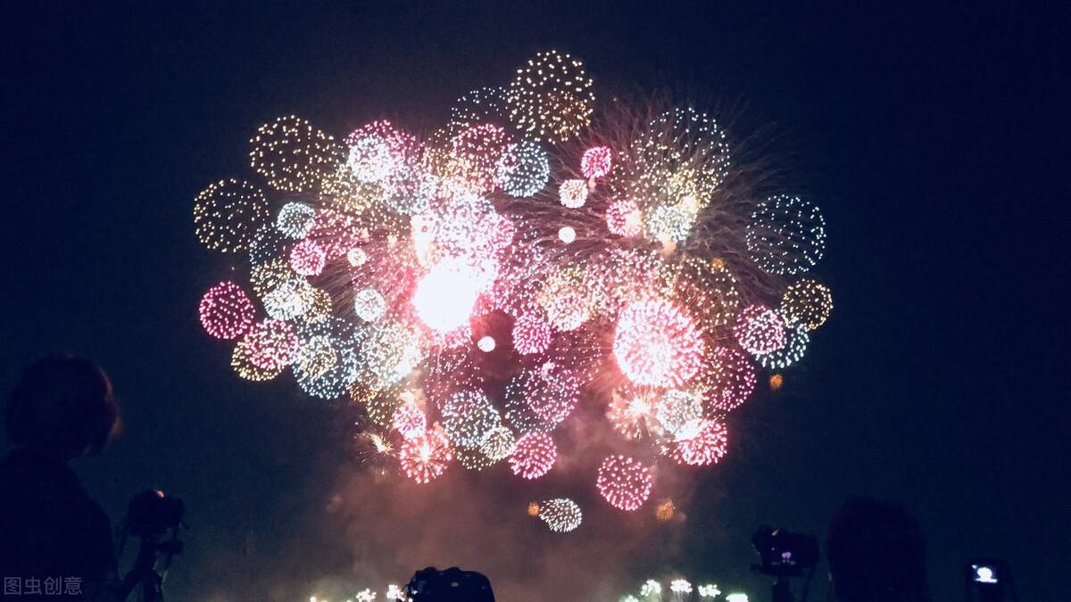 等了三年 8月日本花火大会速报 地点 日期 烟花节