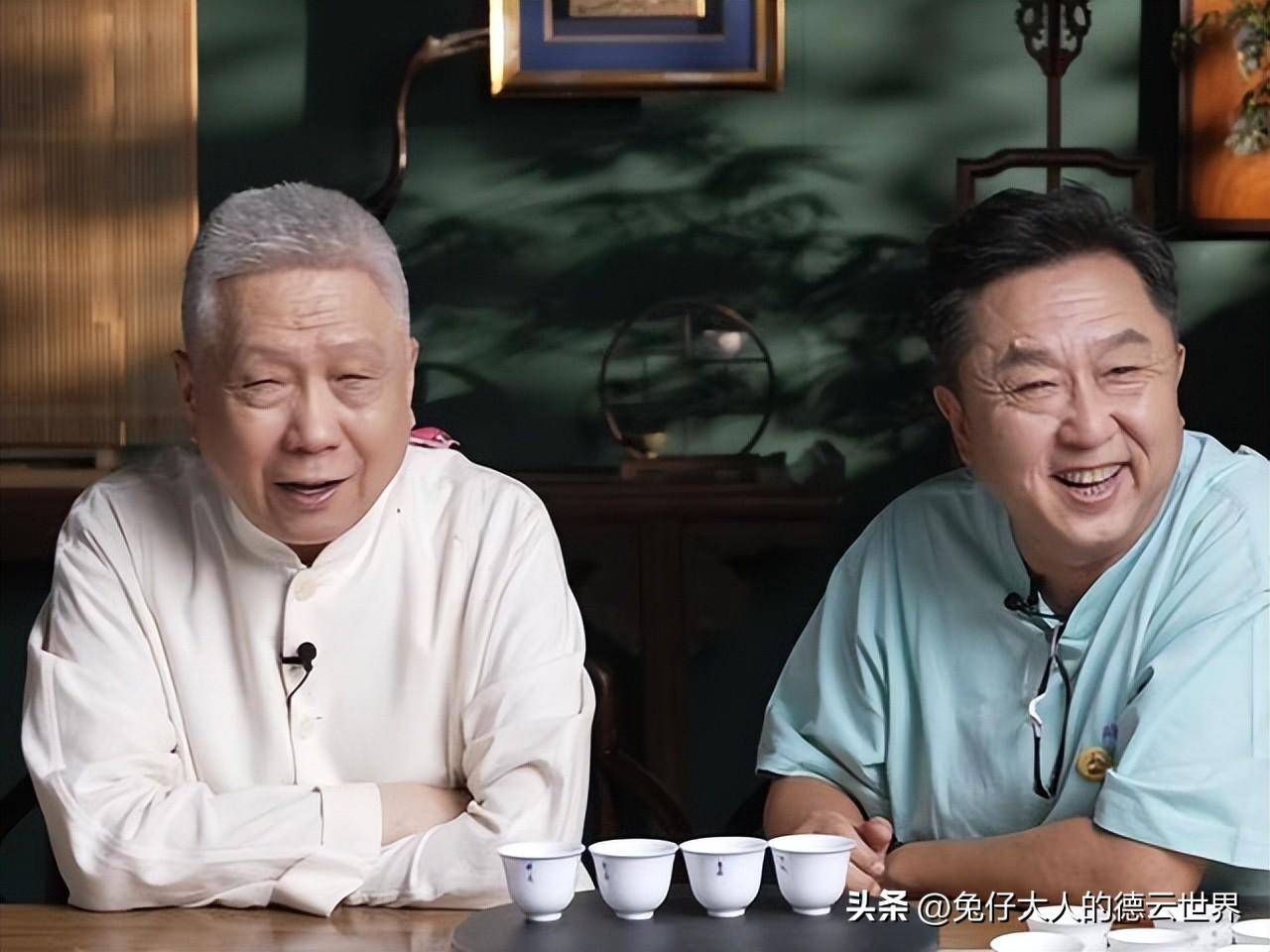 8月15日,德云社于谦先生和马未都先生分享框架,开启直播模式.