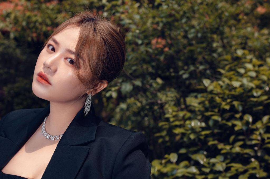 马思纯目测有130!