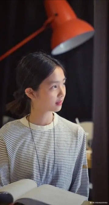 黄磊女儿多多在图书馆有不雅行为被开除 黄磊一家气的报警_观众_女孩