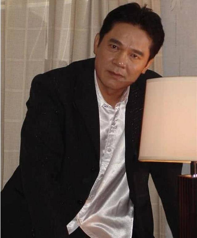 出名后抛妻弃子,如今62岁无依无靠,求女儿赡养_申军谊_工作_燕妮