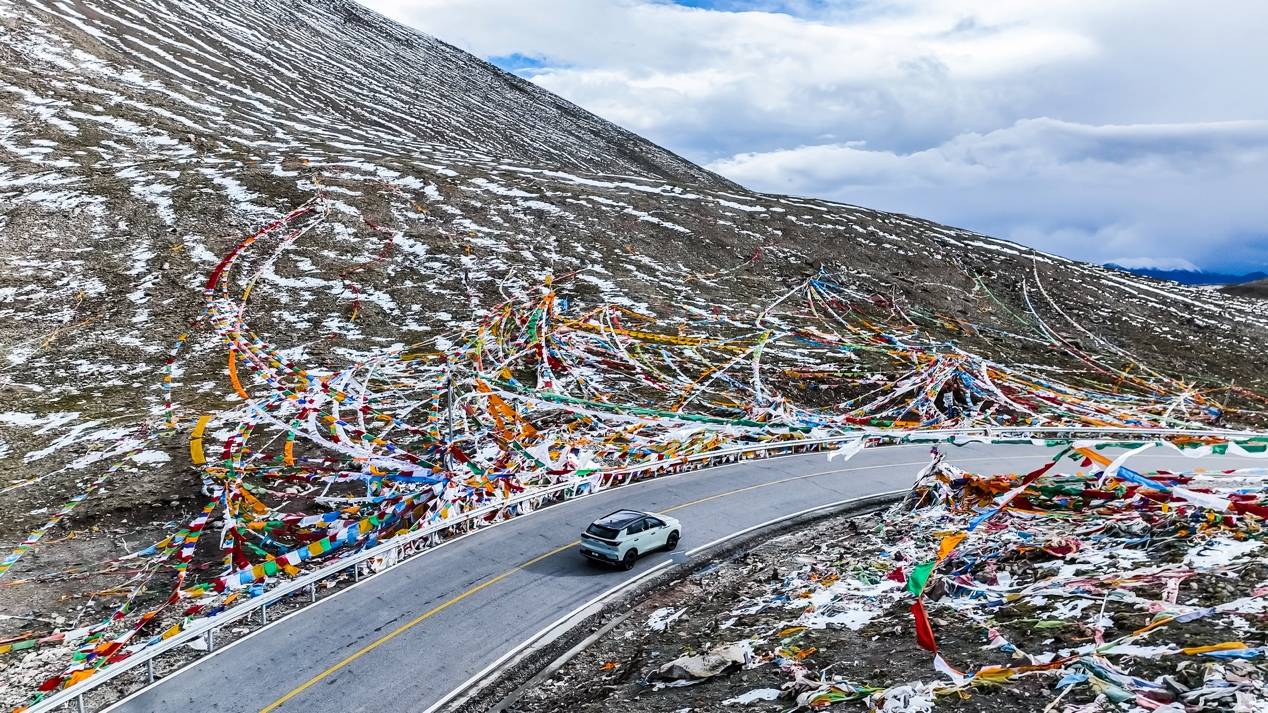 西藏试驾皓极：13万级超混SUV，大空间足以装下生活与远方