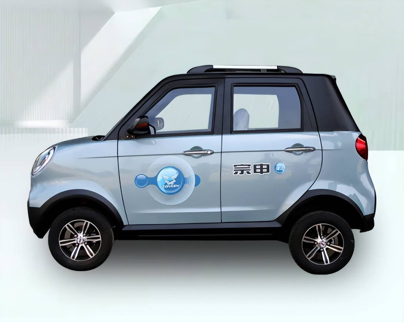 2款四轮老年代步车发布,续航150公里,可以解决老年人出行难题_搜狐