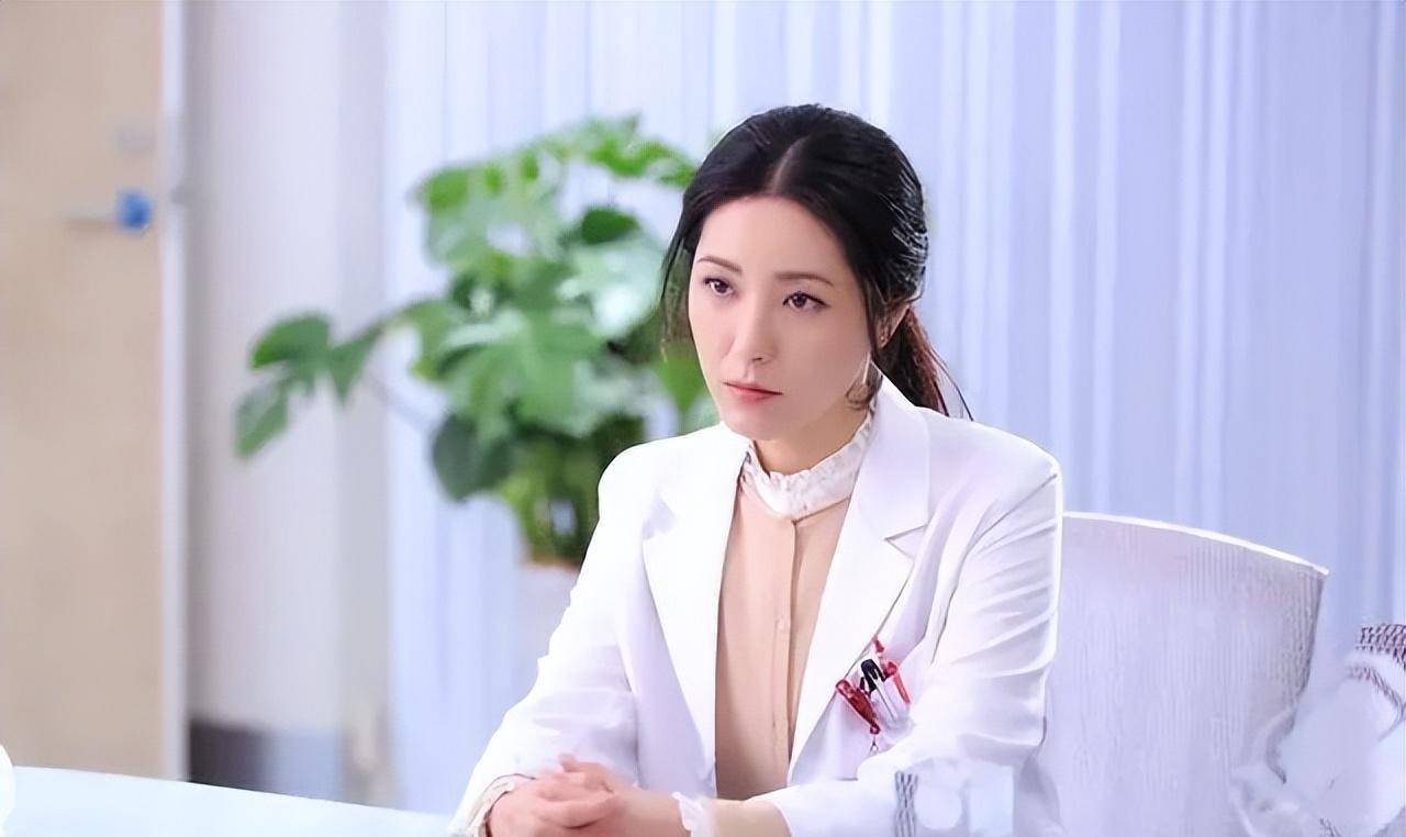 盘点又熟又辣,风韵十足的5位国内女演员_陈数_曾黎_于明加