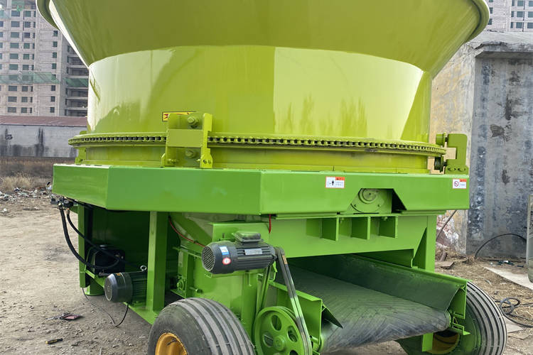 大型秸秆粉碎机 圆盘式草捆粉草机