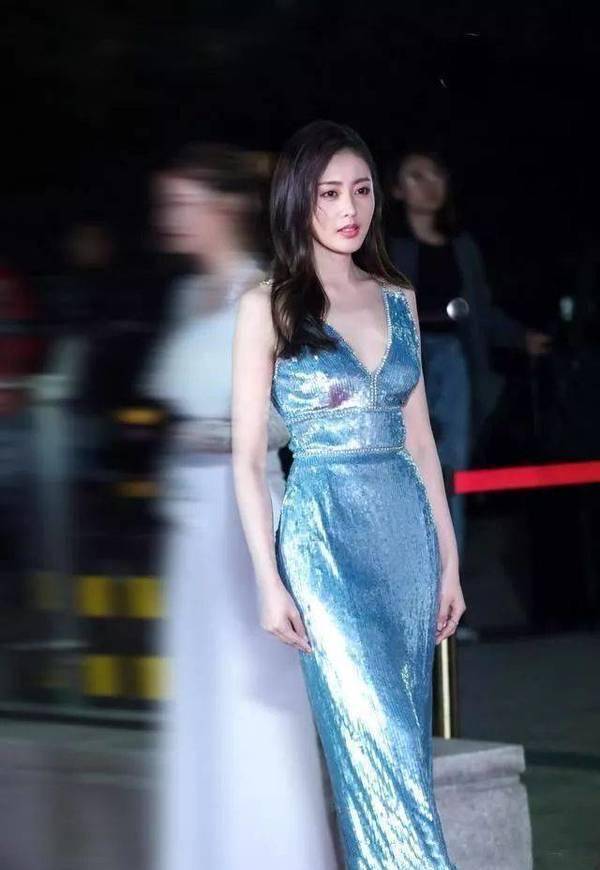 这3位女明星,应该是很用力在变美吧_徐璐_张天_身材