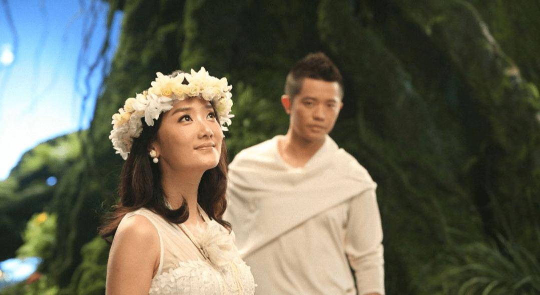 知道"凤凰传奇"各自有家,不知道背景这么强大,难怪不在一起!