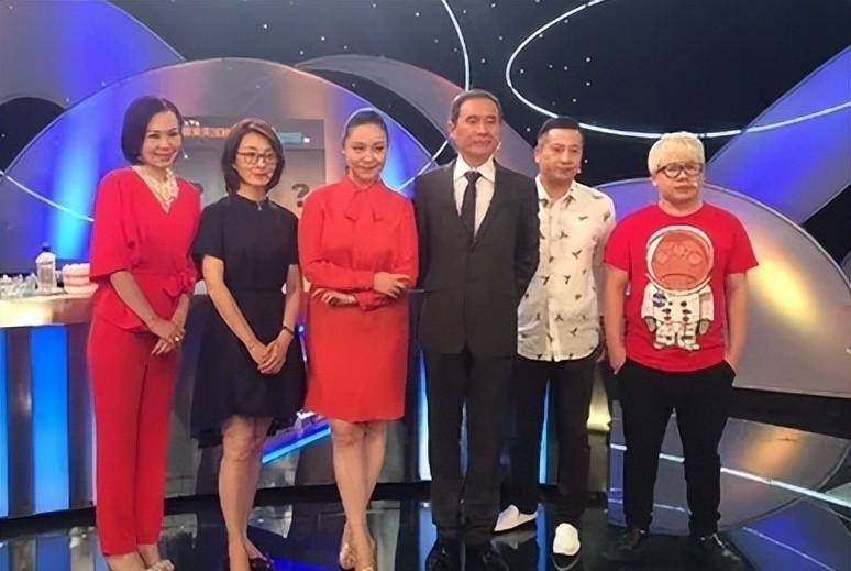 在上海台当嘉宾捞金_节目_滑稽戏_钱懿