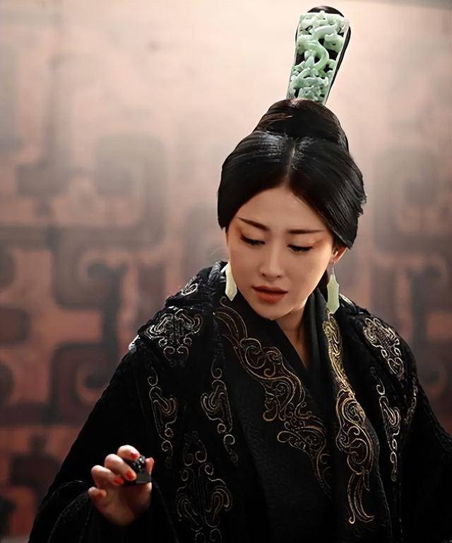 秦始皇母亲赵姬,究竟是怎样的一个人?_吕不韦_异人_身份