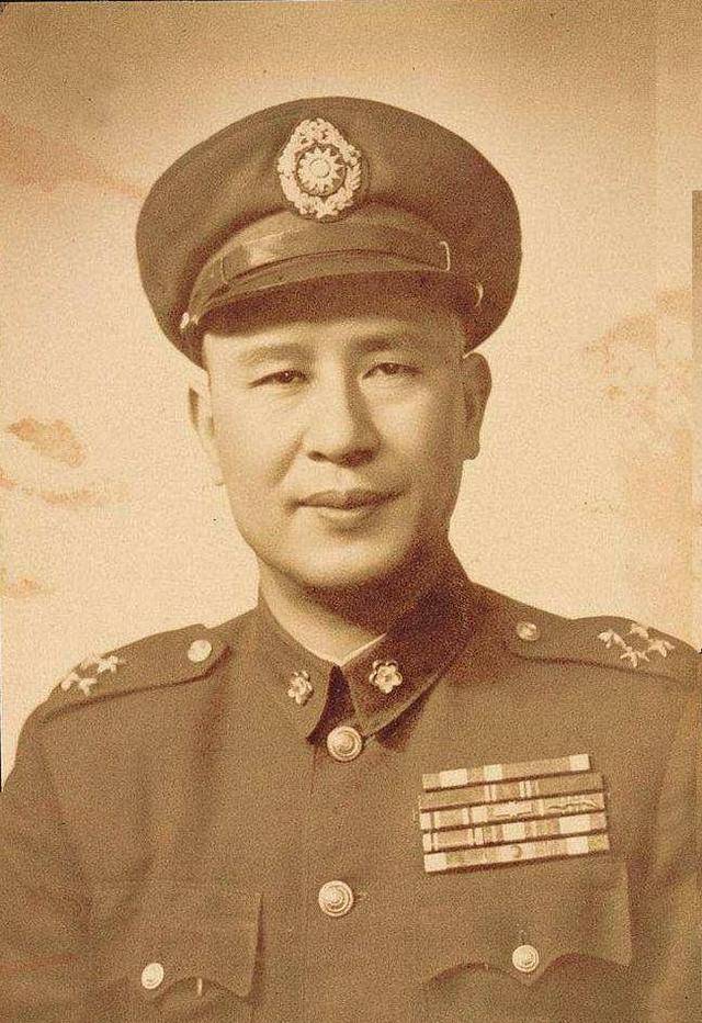原创
            《大决战》刘峙历史原型：从常胜将军到“猪将军”，晚年凄凉1