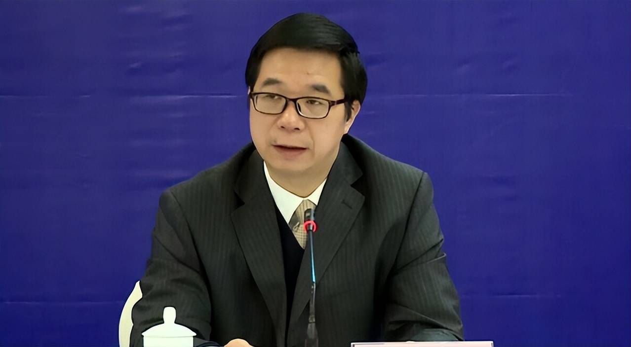 轨道集团董事长履新国资委党委副书记,主任_湖南省_肖文伟_涟源