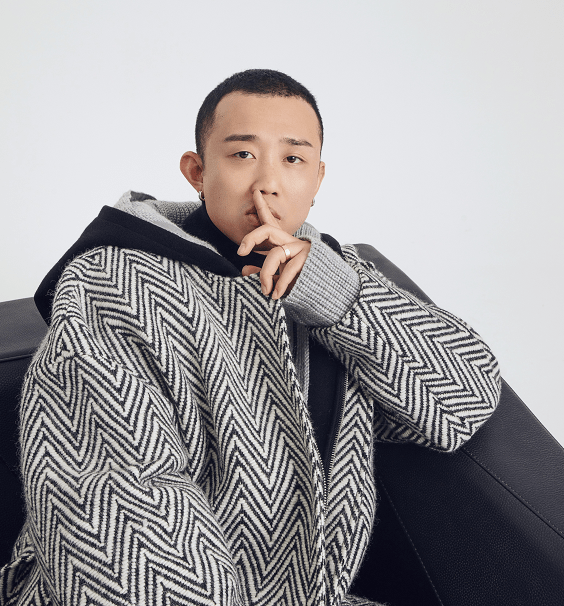 歌手gai:娶小8岁女粉丝为妻,结婚那天和老婆抱头痛哭_周延_时候