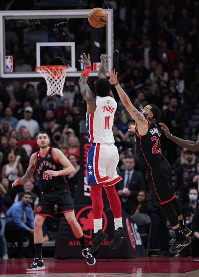 欧文压哨绝杀猛龙!