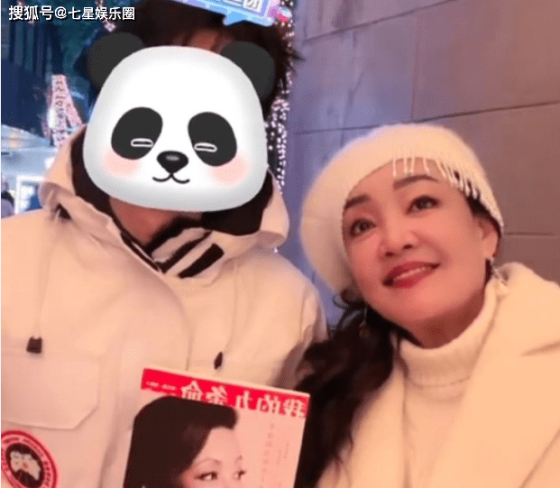汪小菲曬北京四合院視頻,張蘭出差上海 13 f8899d9e9a514d45a27d8a3fbf20cb82