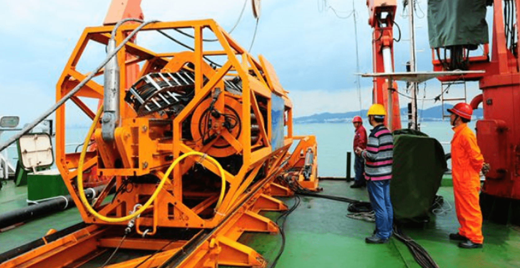 海牛二号开挖海底2000米,打破西方深海"圈地运动"_探测_的国家_钻机