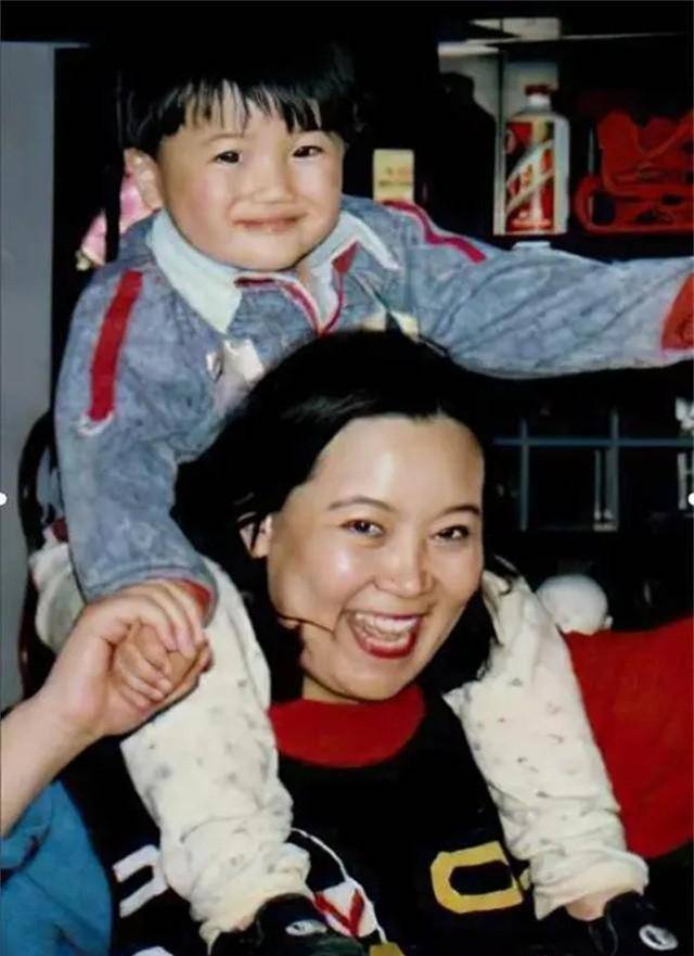 方青卓:二婚丈夫既是爱人也是恩人,儿子一句话化解婚姻危机_事业_沈