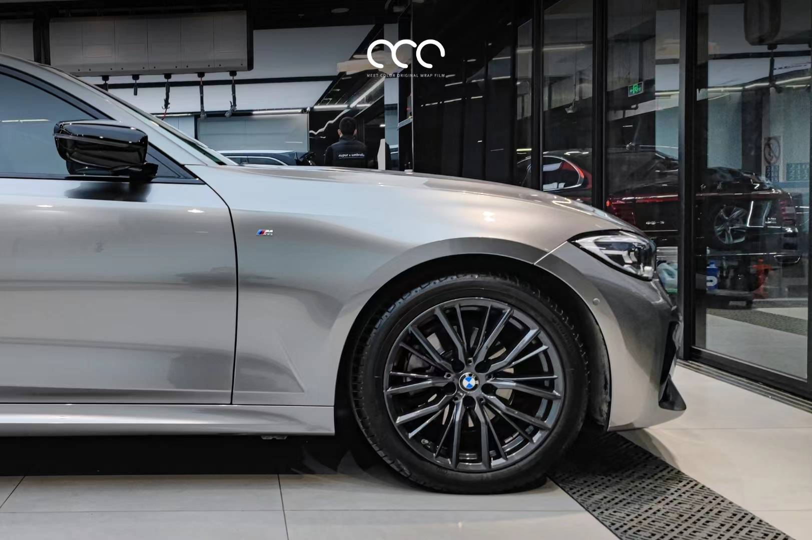 宝马325i漫彩改色膜液态金属银,超酷的_全国