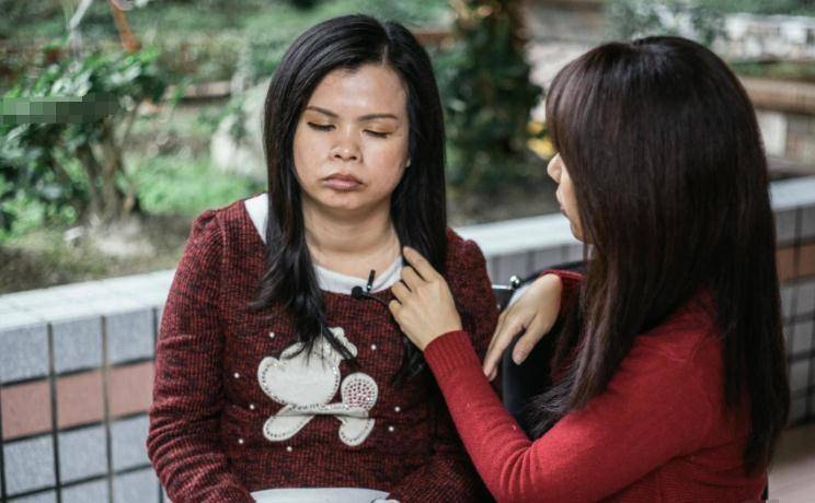 9年前,那个因"好声音"走红的盲人歌手张玉霞,如今怎么样了?