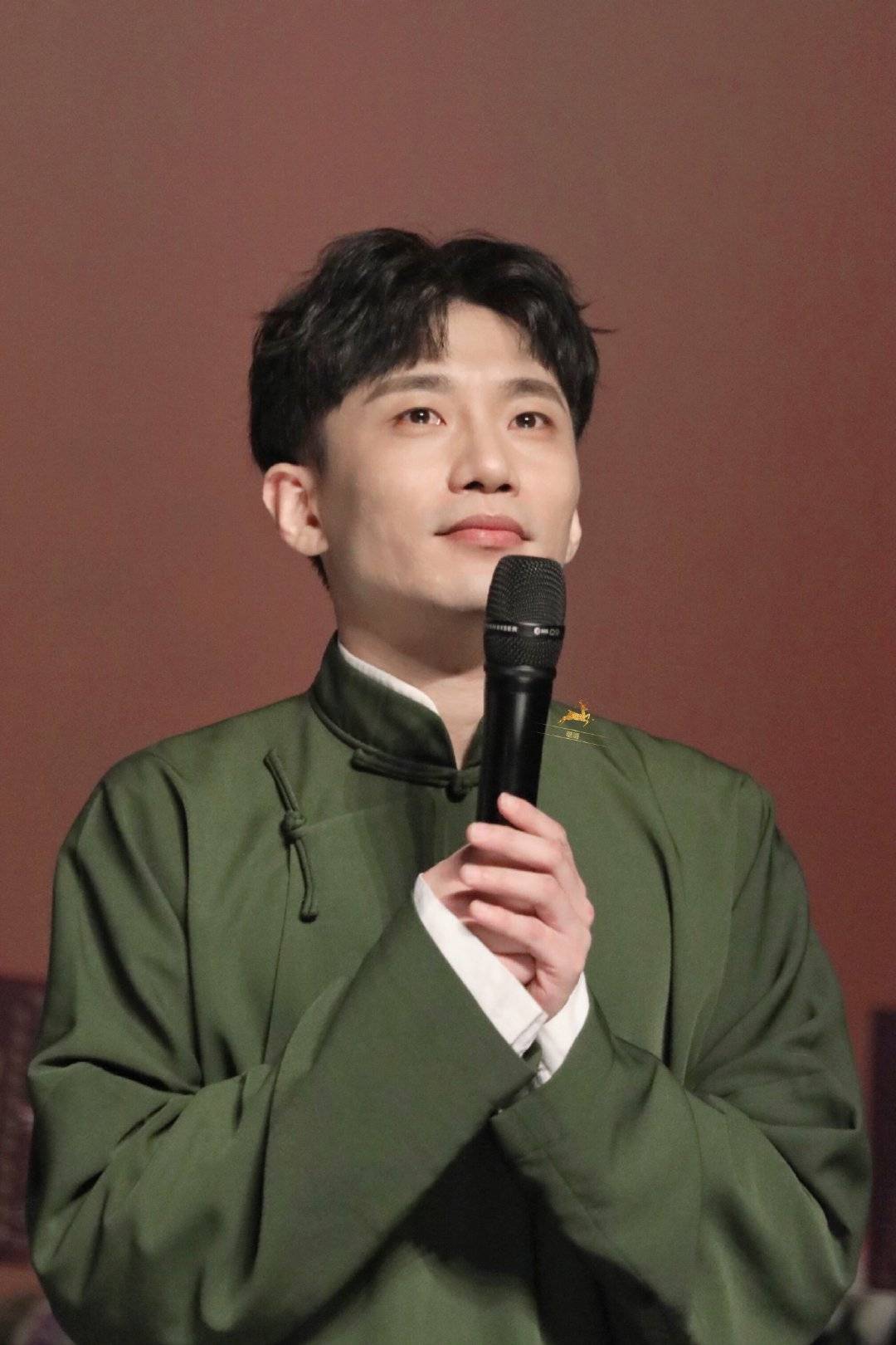 粉丝脱粉何九华并回踩,爆出和九华聊天截图?熙华拆对另有原因?