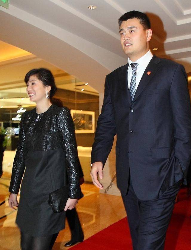 42岁姚明体重400斤!