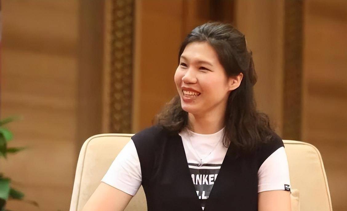女排"南长城"徐云丽:农村走出的世界冠军,母亲曾飘洋7年还债_吴秀兰