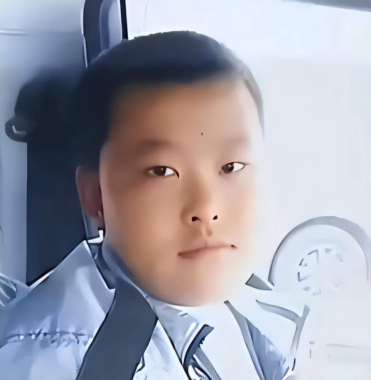 山东15岁男孩闫森,患脑溢血后留遗言:肾给姐姐,让她好好活下去_弟弟