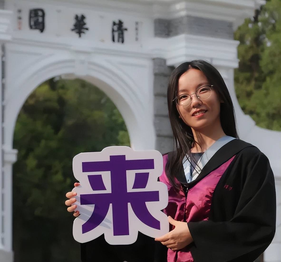 一张清华大学偷拍照,告诉我们什么才是真正的高贵,不取决于表面_大学