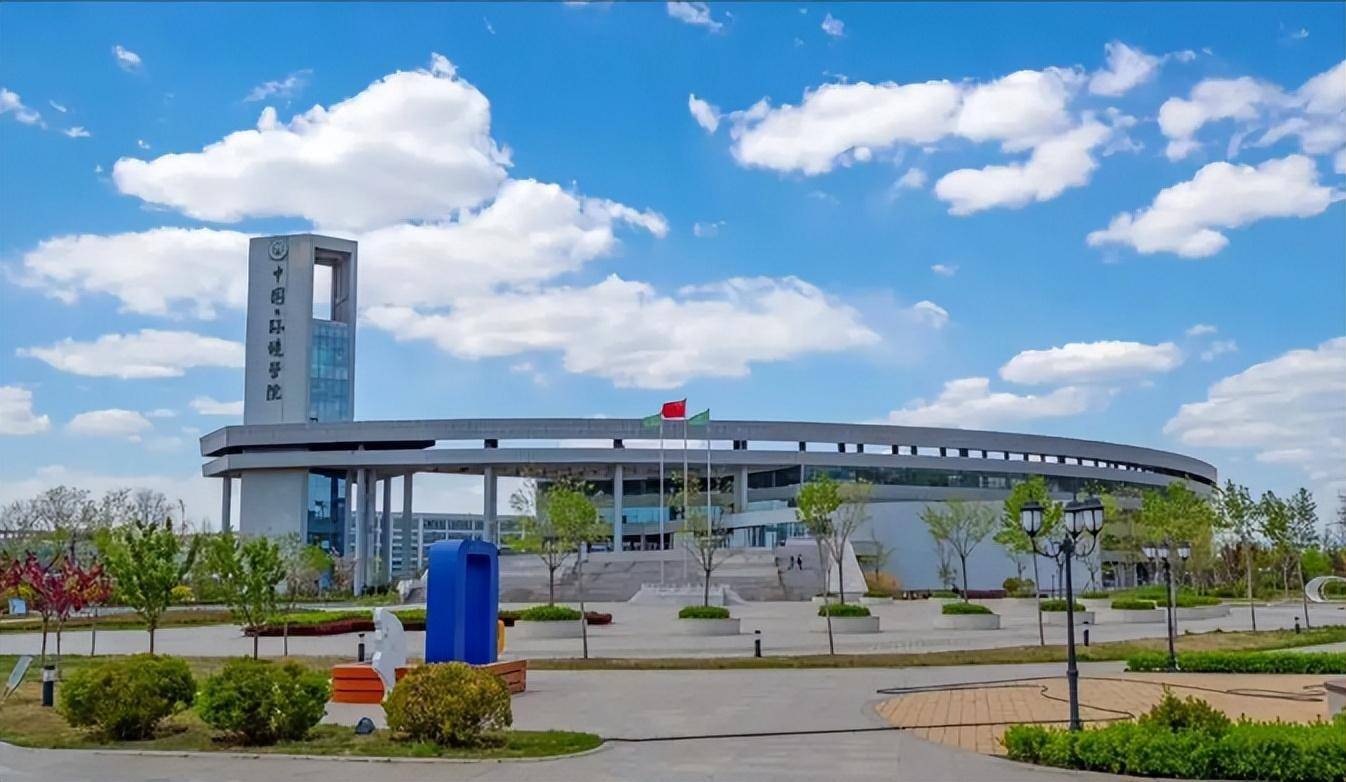 河南大学注册地变更引热议，双一流高校的发展规划备受关注