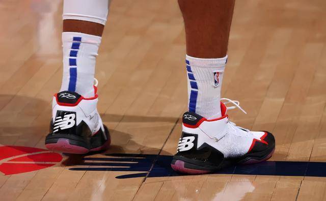 nba球员上脚:威少4代很帅!李宁驭帅14新配色来了_队友_球鞋_版本