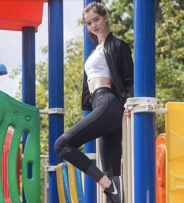 加拿大超模莎瓦娜,被称为"史上最美精灵",天生的美人胚子!