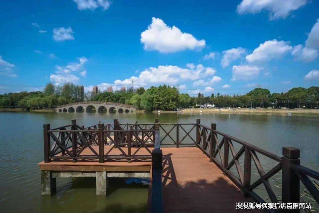 醫療配套:曹路中心醫院,復旦華山醫院東院,尚德醫院,長征醫院.