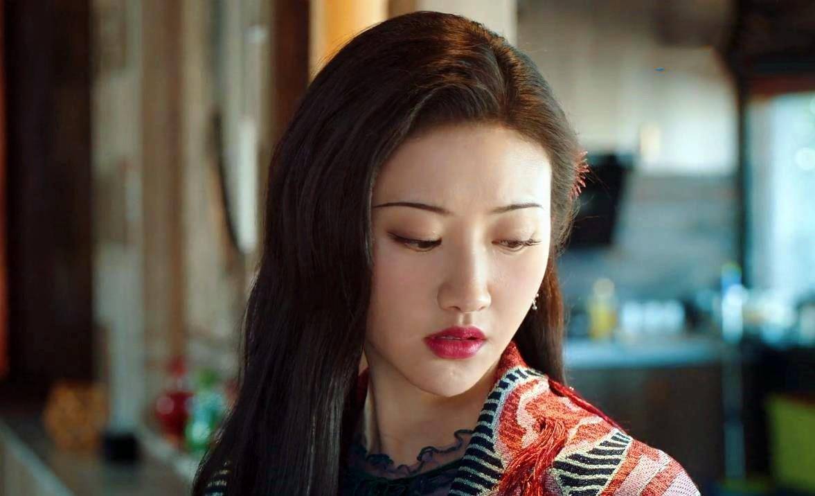 司藤:白英的颜值远不如司藤?