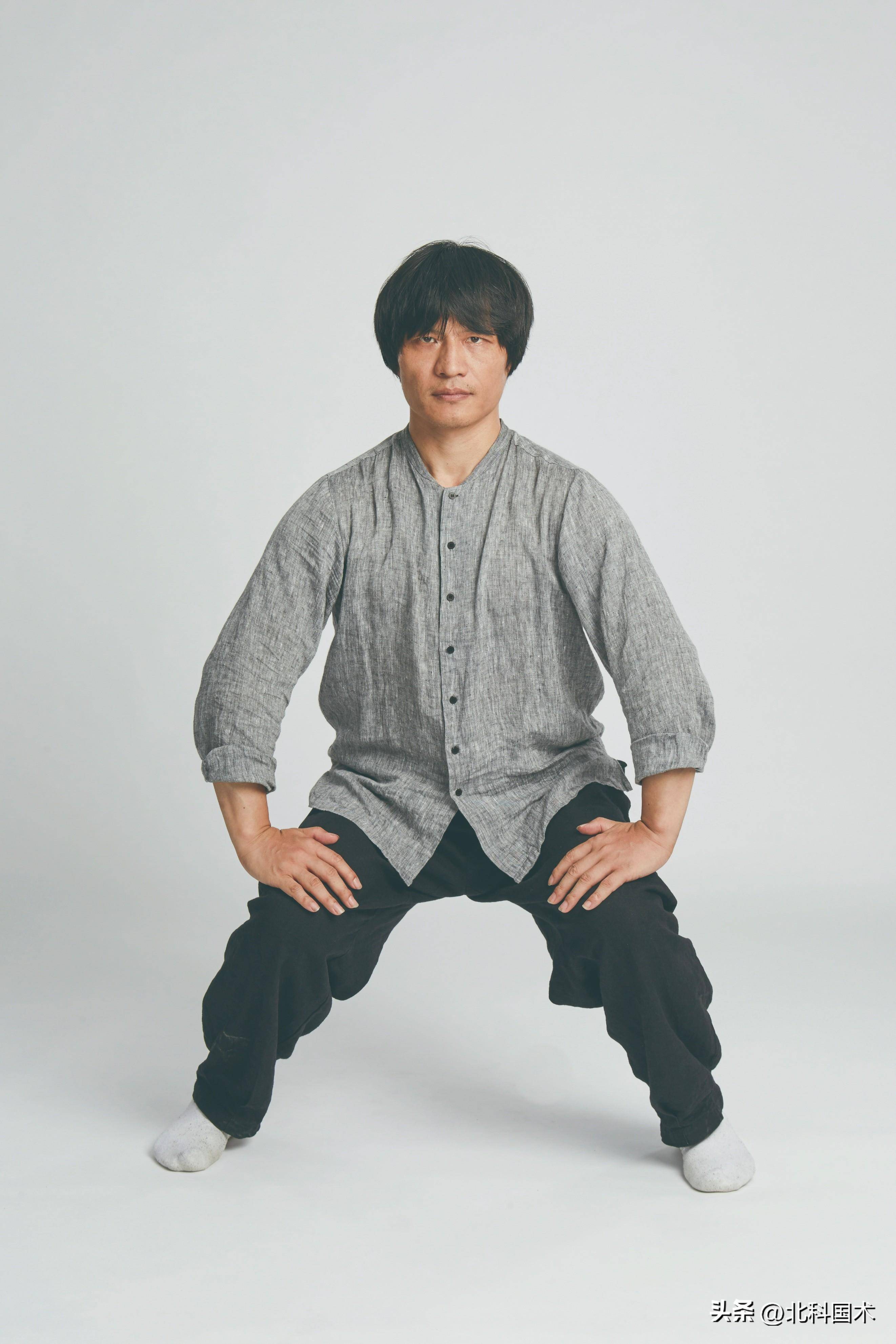 陈照奎秘传的陈式太极拳懒扎衣教程(附详细图解)_重心_右手_身体