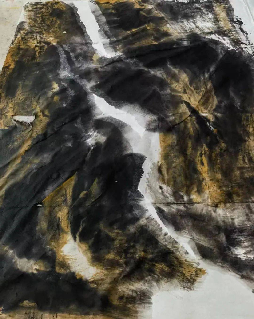 白狼:中国当代著名艺术家,狂草书法大家,作 家,剧作家,山水画家,中国