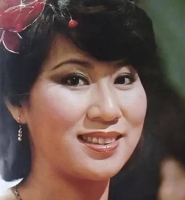 奚秀兰:出道就是冠军,成了父母的"摇钱树,婚后被