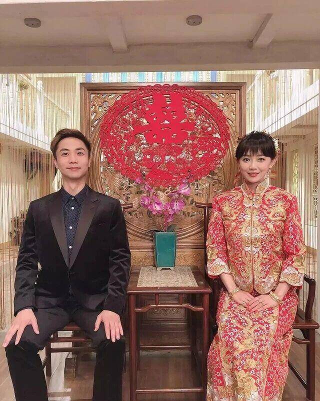 李静雯为了家庭放弃事业,毛琳为了事业忽视家庭,谁的人生更完美