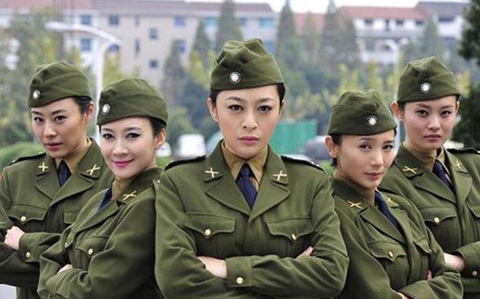 《铁血玫瑰》《铁血使命》《铁血使命》《雷霆战将》《雷霆战将》