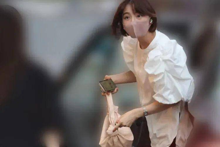 日娱女神被曝不忠诚,人证物证齐全?!细节公开网友傻眼了:好家伙_里子_女儿_时候