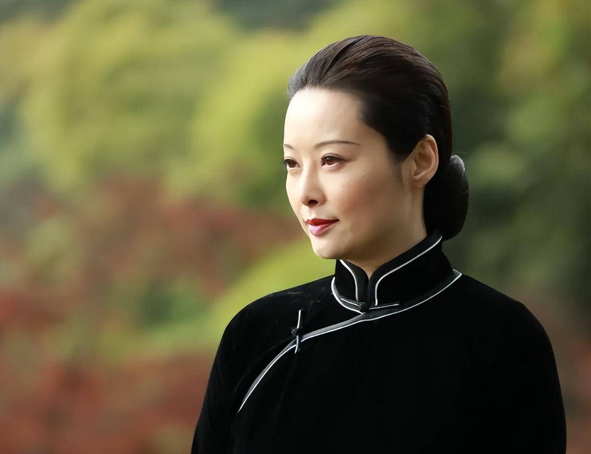 破晓东方:宋庆龄的扮演者引争议,珠玉在前,真不是