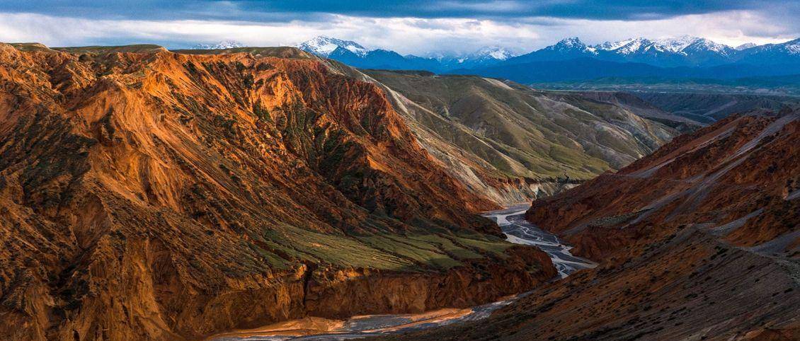 曾被誉为"金山银水"的准噶尔盆地,在专家的探索下,原形毕露!