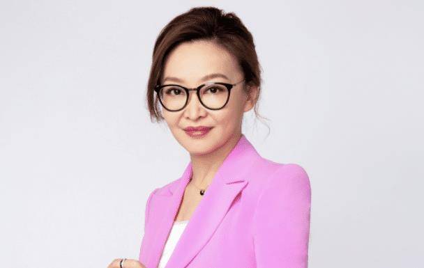 德艺双馨的女演员,都出演过影视作品,还是优秀的表演教师_角色_时候